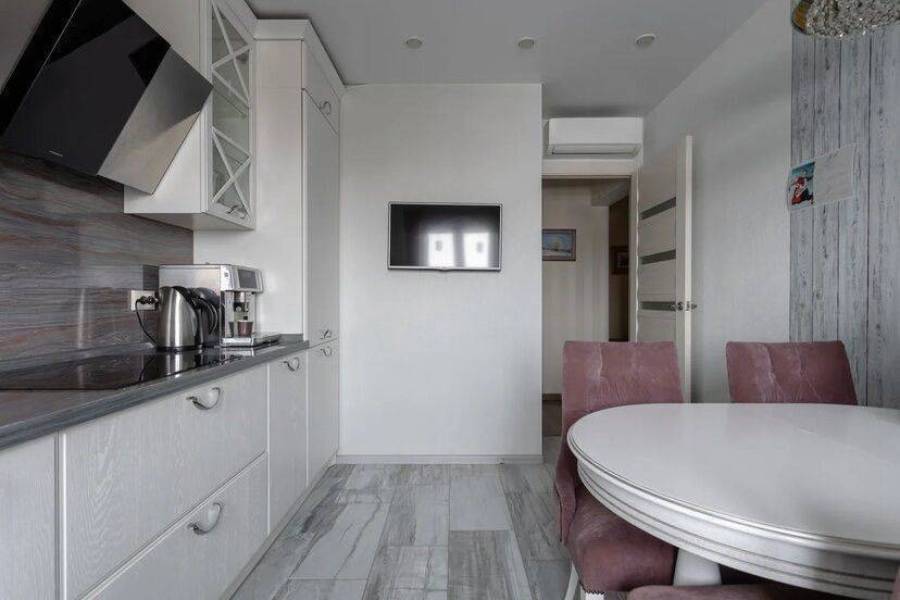 2 bds 1 ba 807 sqft- Condo for sale