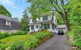 colonial style home