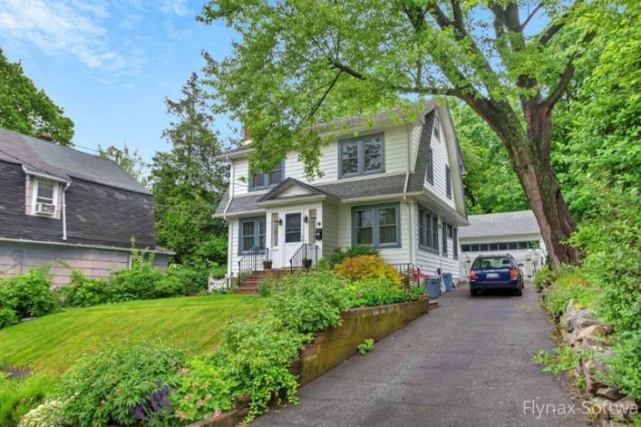 colonial style home