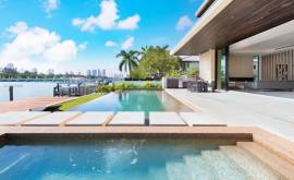 NEW LUXURY WATERFRONT VILLA