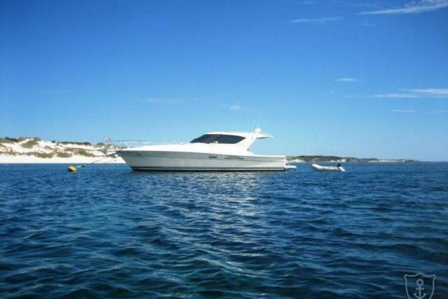 RIVIERA 4000 LATE MODEL IMMACULATE
